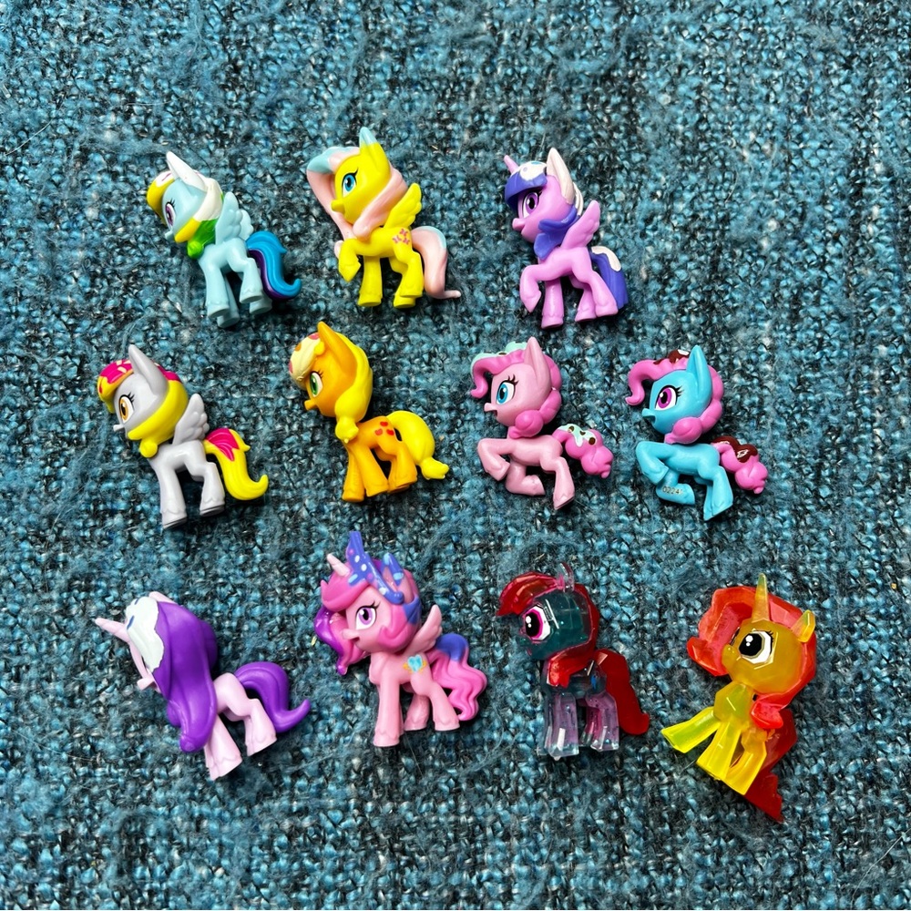 Mixed Lot of 12 My Little Pony MLP Collectible Mini Figurines Toys Set of Twelve